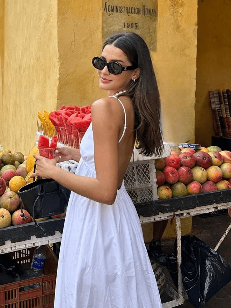 Maura abito maxi con scollatura a V profonda e schiena scoperta