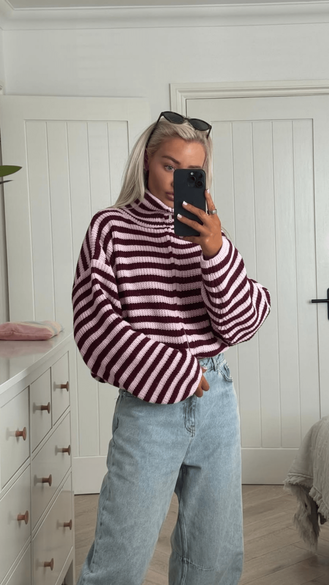 Leah Gestreifter Strickpullover mit hohem Kragen