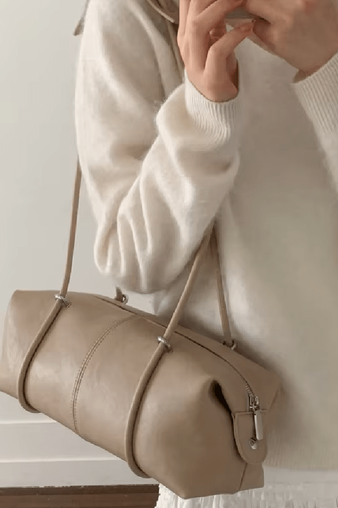 ZEYA - Amelia Boston Pillow Bag