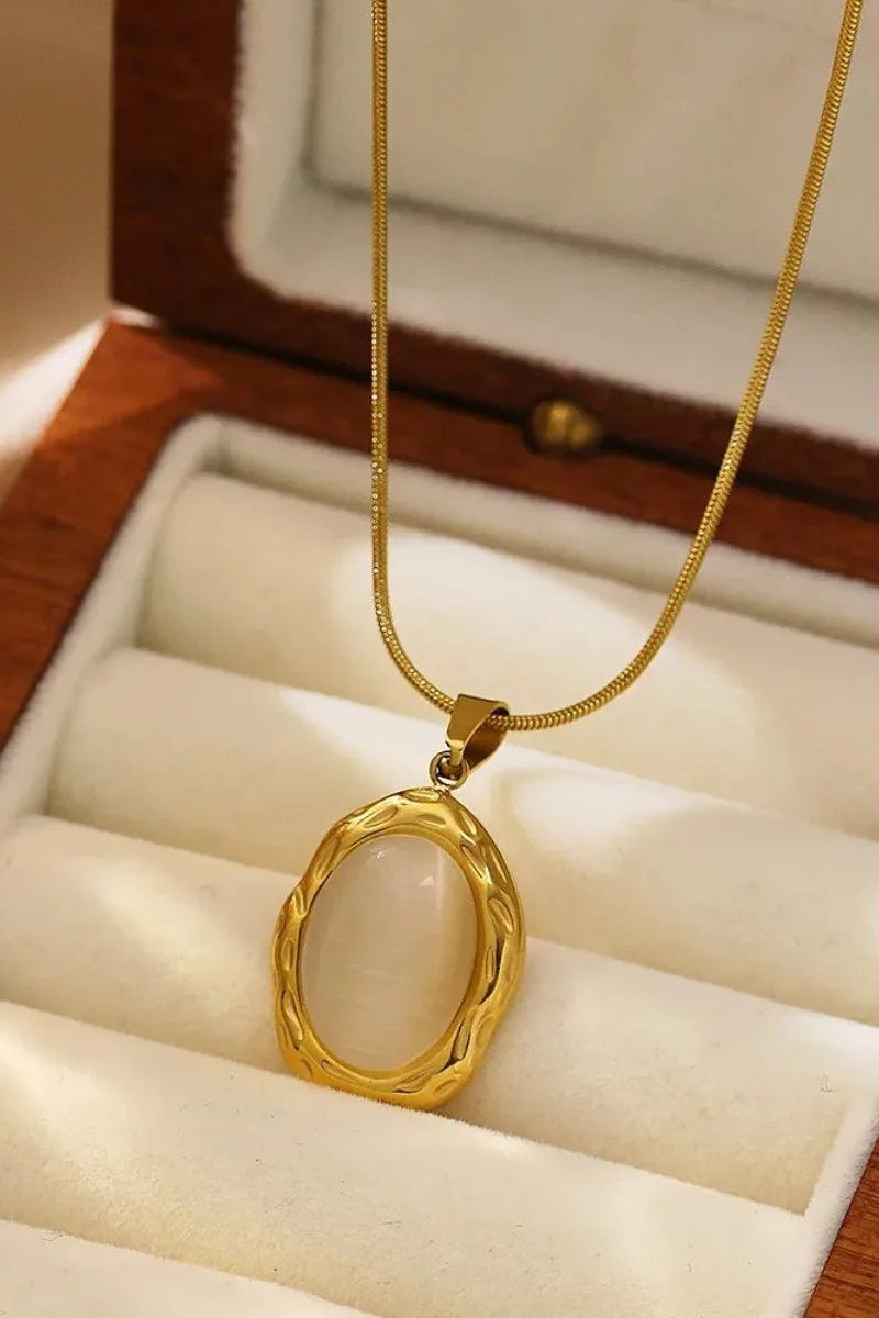 ZEYA - Catalina Oval Pearl Pendant Necklace