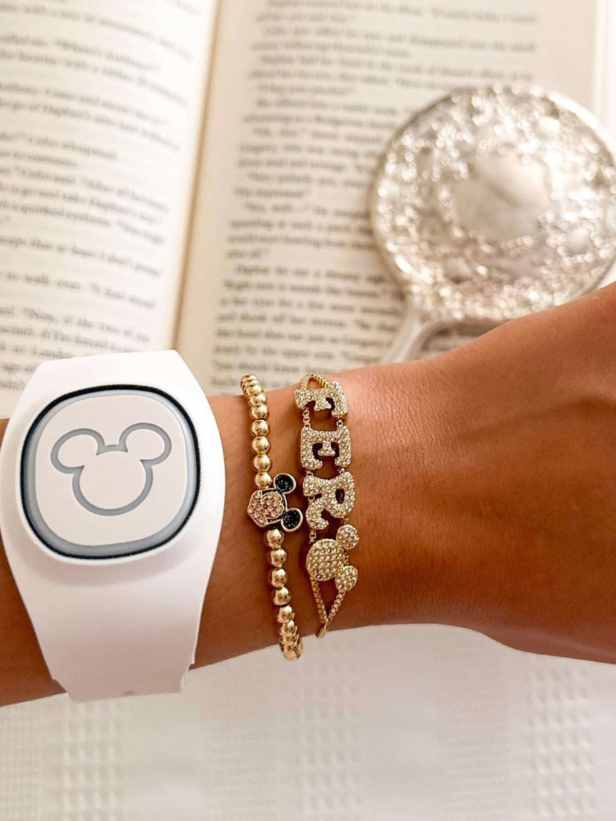 ZEYA - Customizable Letter Bracelet