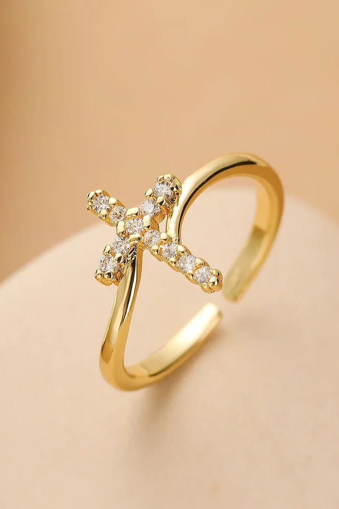 ZEYA - Divina Cross Ring