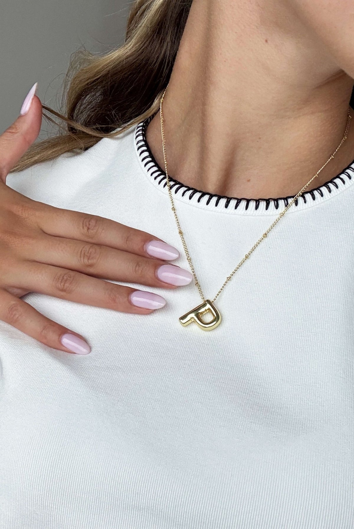ZEYA - Eveline Letter Necklace