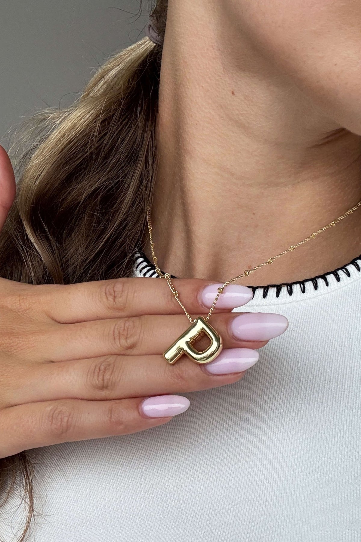 ZEYA - Eveline Letter Necklace