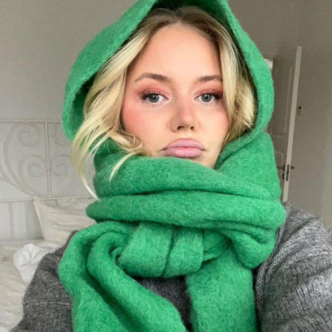 ZEYA - Gabriella Tasseled Winter Scarf