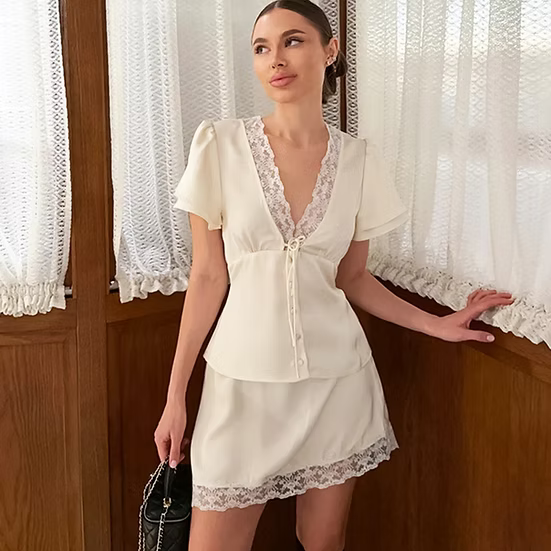 Greta Satin-Button-Bluse