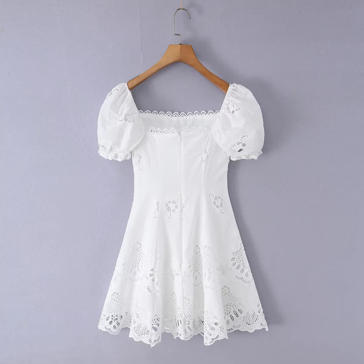 Audra Spitzen-Minikleid mit Cut-outs