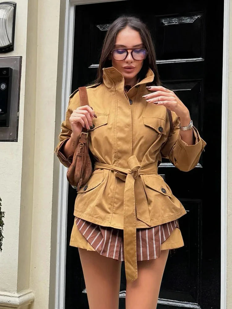 Set giacca con collo alto e skort Emily