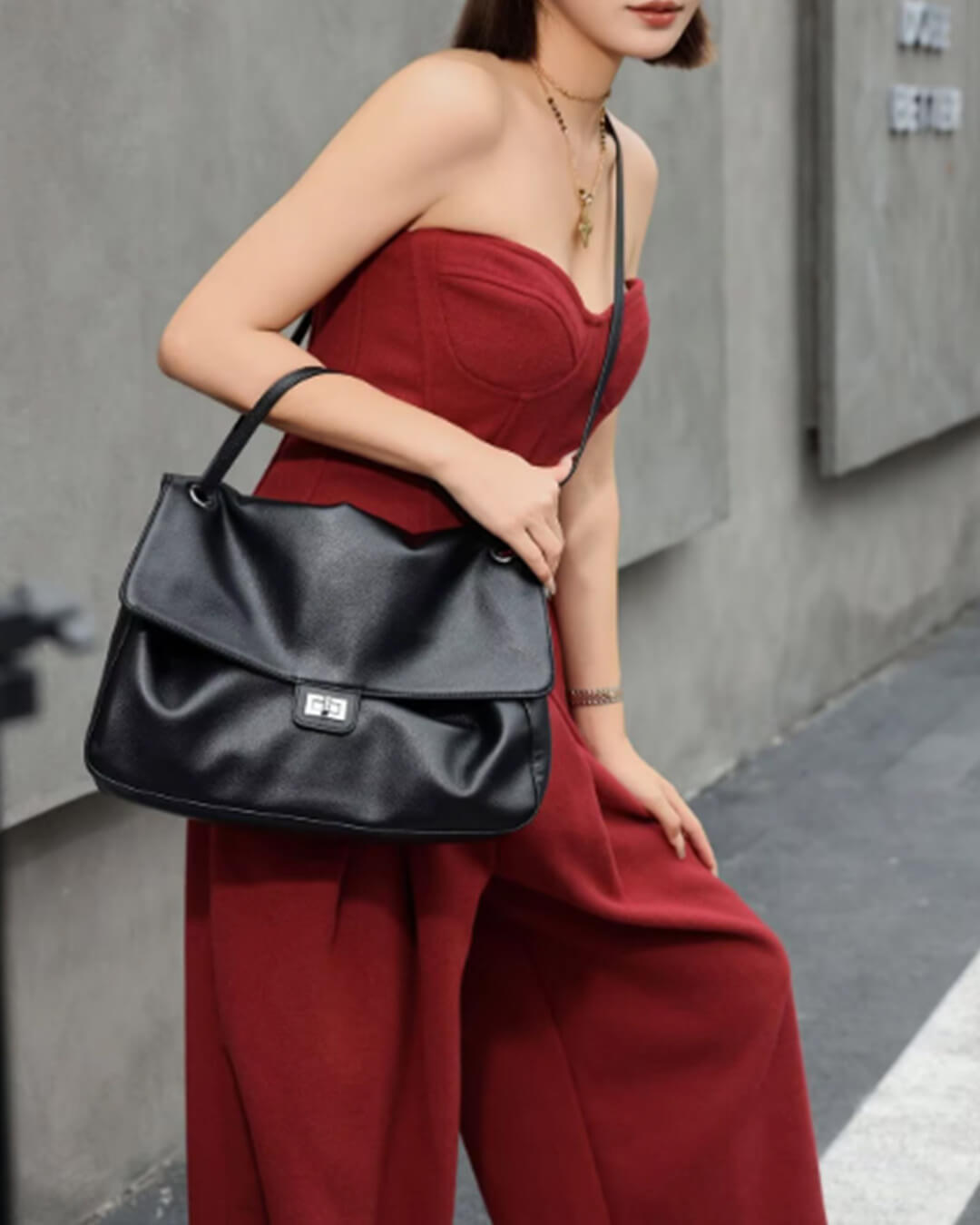 Ava Maxi Flap Lederschultertasche