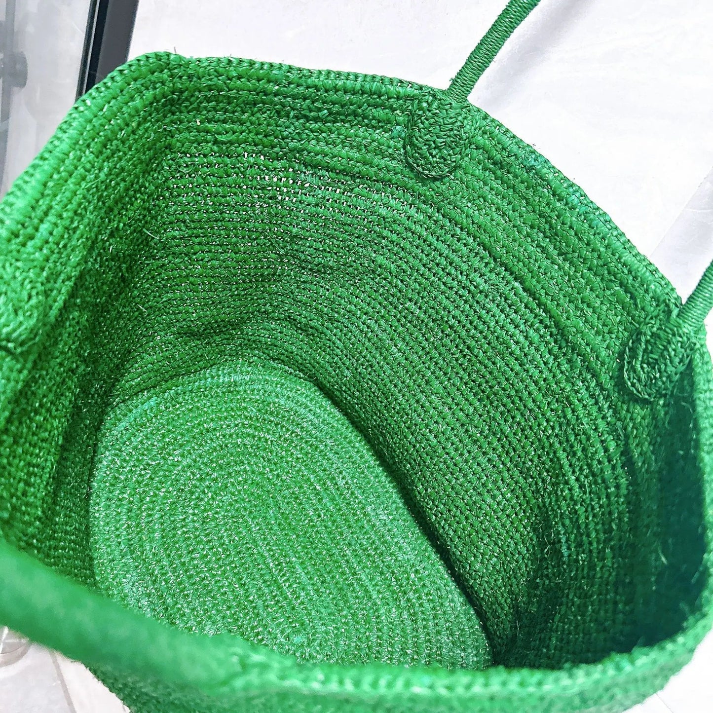 Vivienne borsa a mano in rattan intrecciato