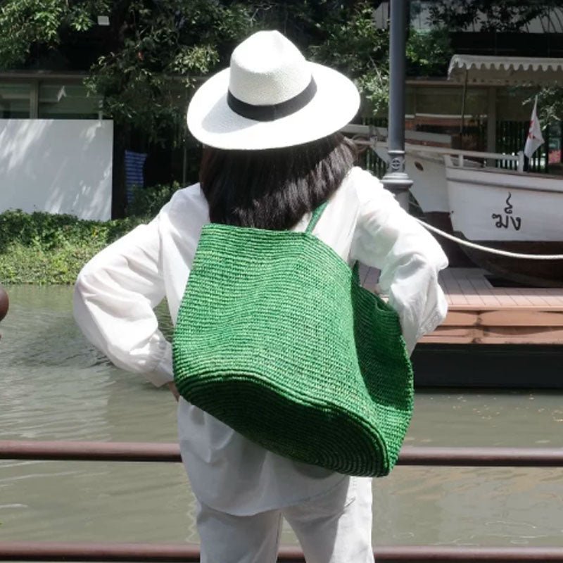 Vivienne borsa a mano in rattan intrecciato