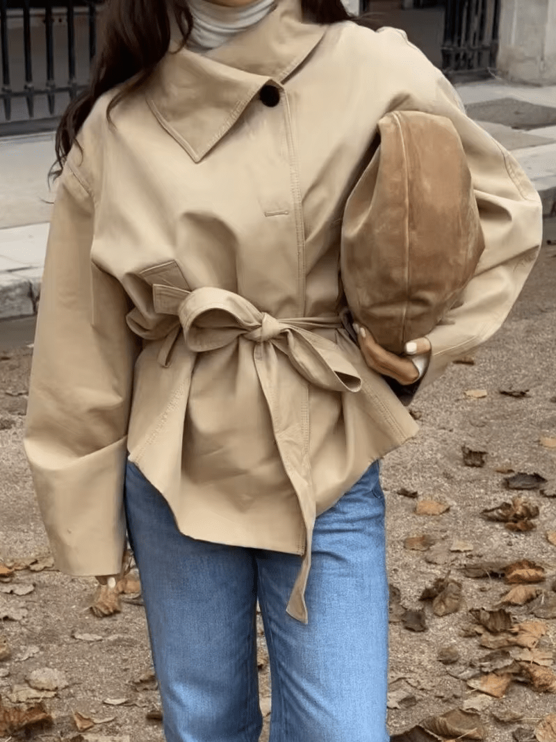 Trench coat Helena asimmetrico con cintura