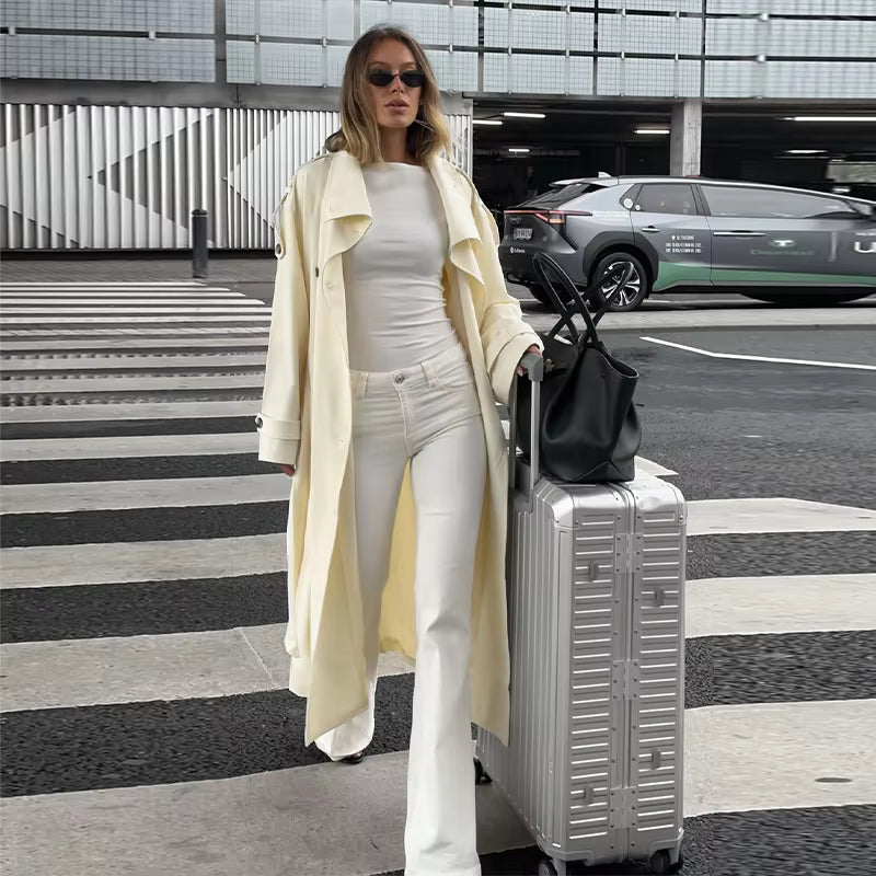 Lucy langer Trenchcoat mit Gürtel