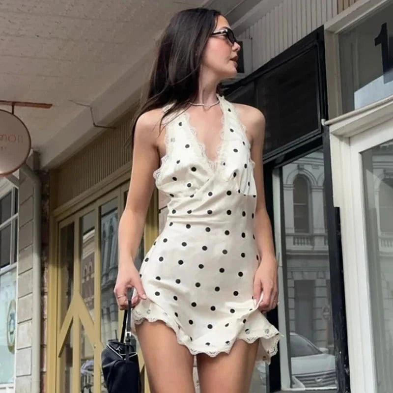 Margot Rückenfreies Spitzen-Minikleid
