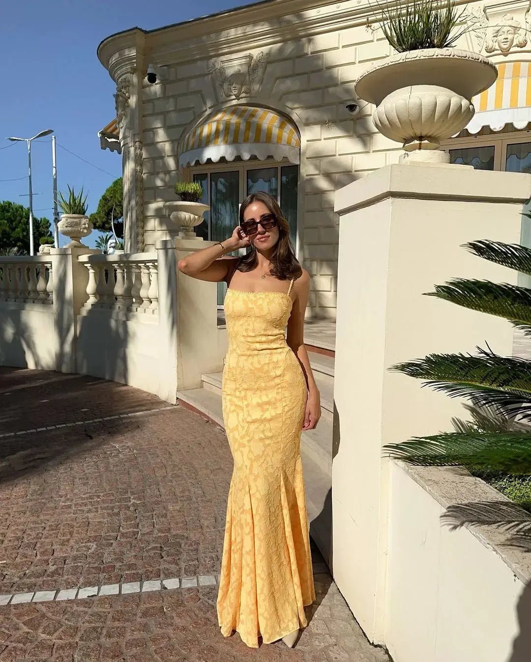 Enora Maxikleid mit Schnürung und Fishtail