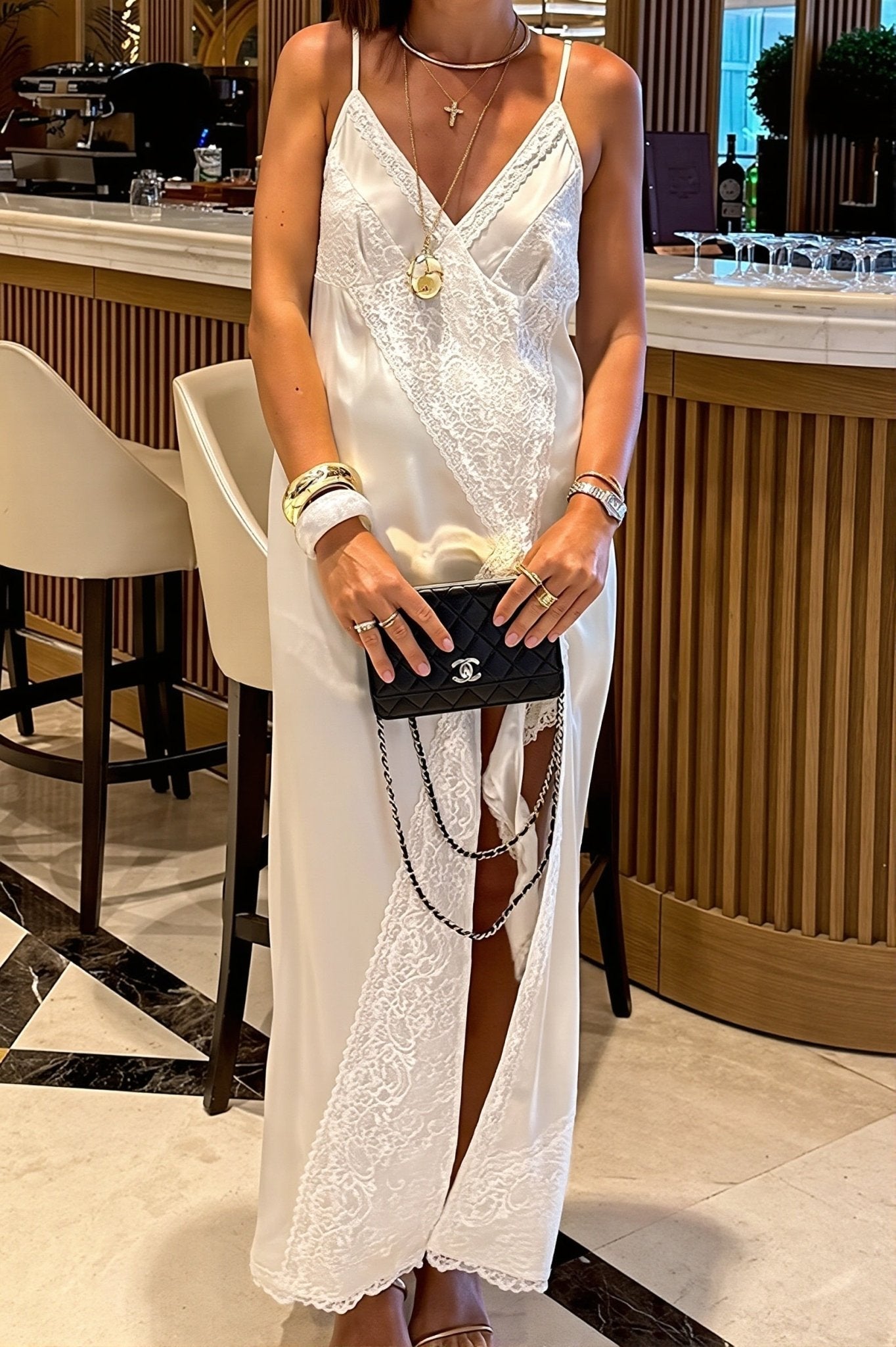 Annie Asymmetrisches Spitzen-Seiden-Midikleid