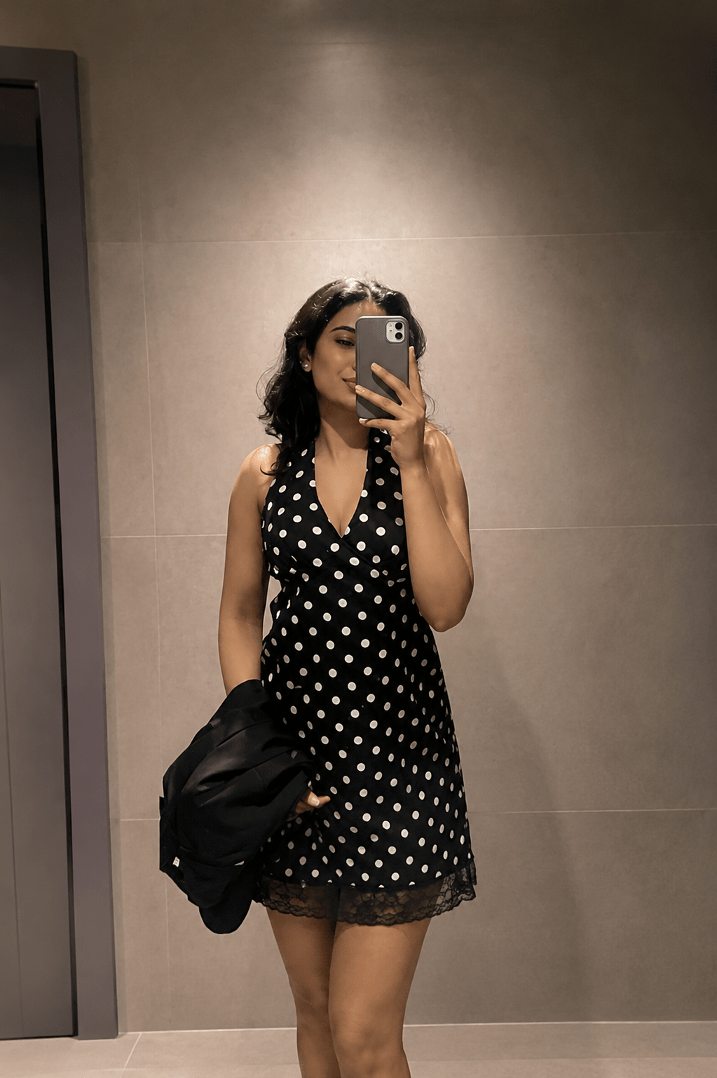 Isabel Rückenfreies Minikleid mit Polka Dots