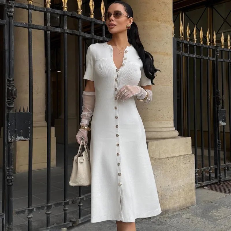 Yara abito in maglia a coste con bottoni sul davanti