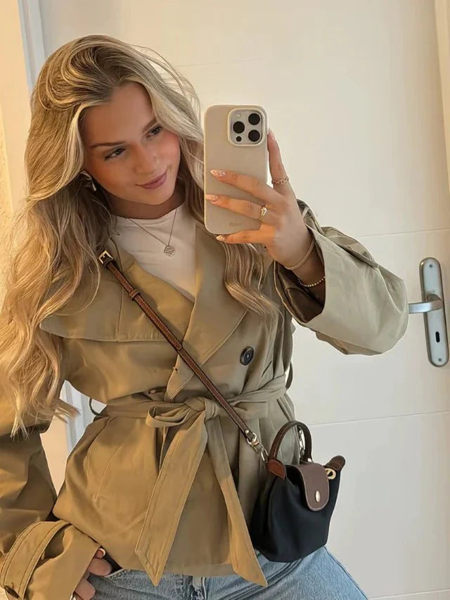 Anna taillierter Kurz-Trench mit Gürtel