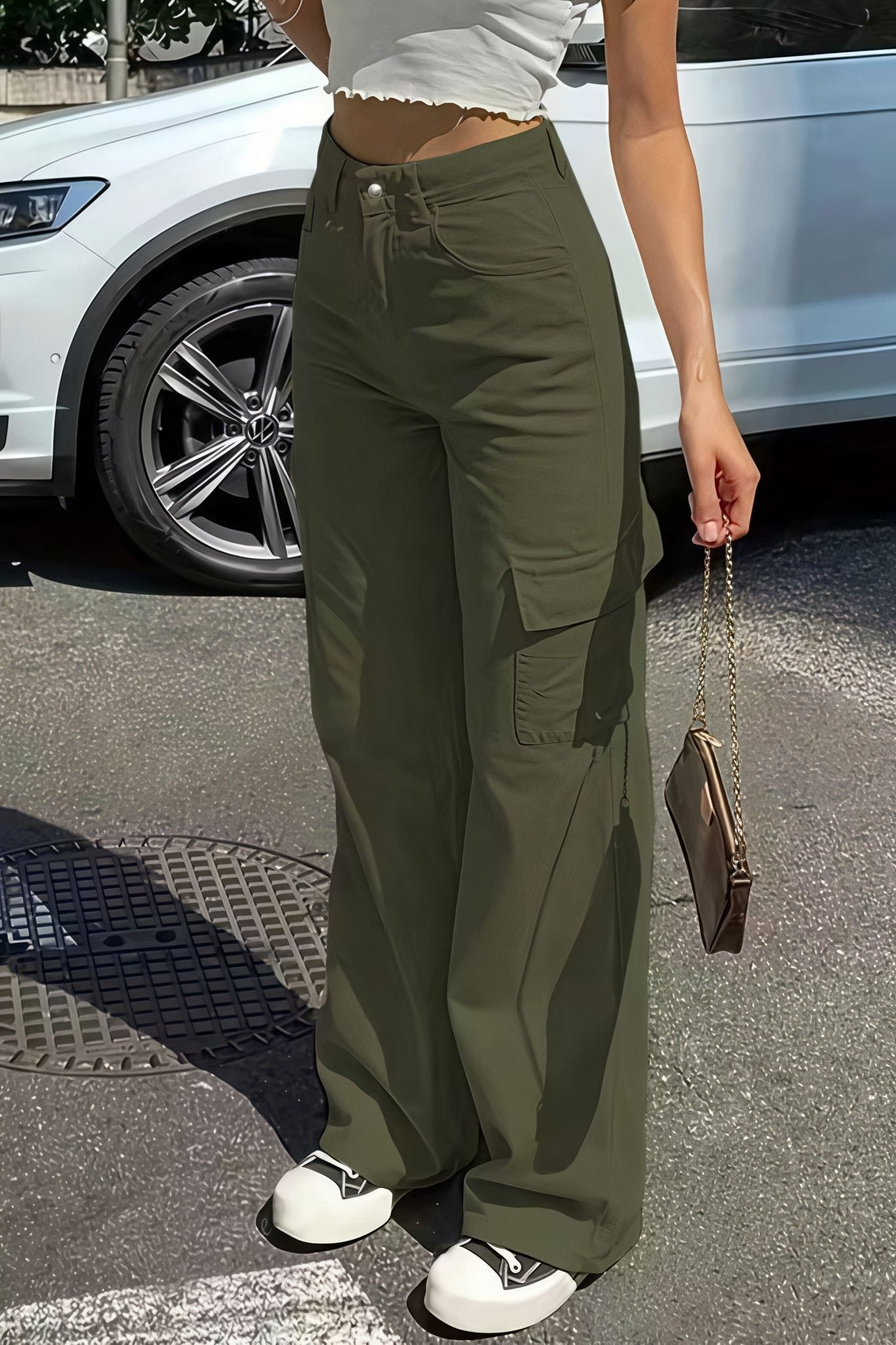 Pantaloni cargo dritti Sara con tasche