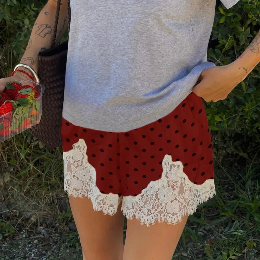 Natasha Polka Dot Shorts mit Spitzenbesatz