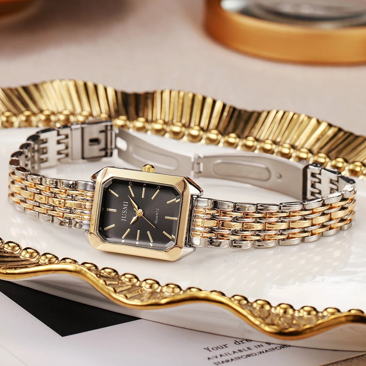 ZEYA - Aisleen Square Watch