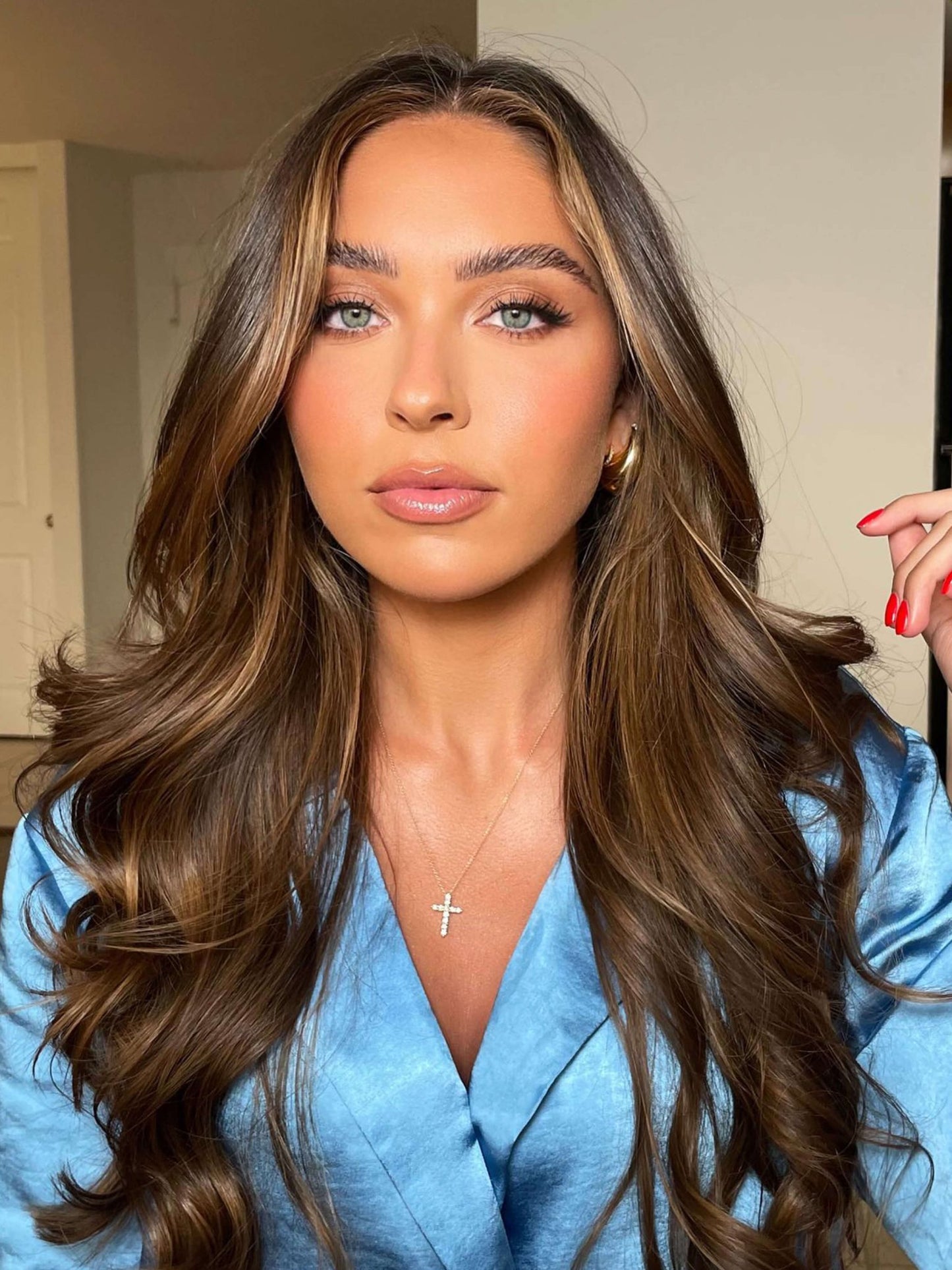 ZEYA - Ariadne Cross Necklace