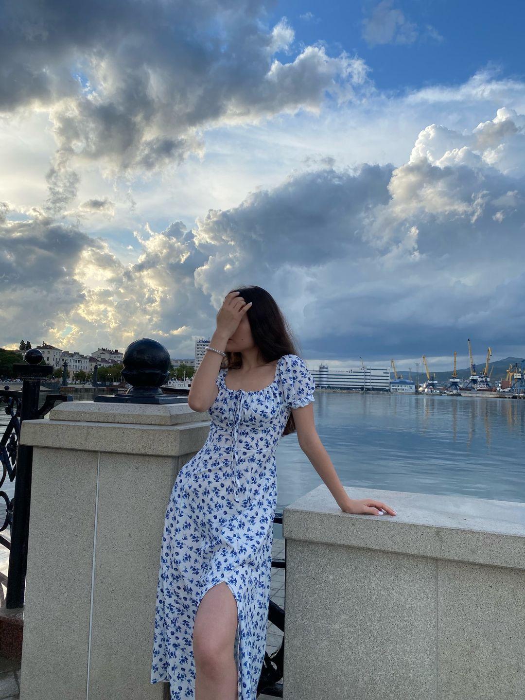 ZEYA - Arianna Puff Sleeve Floral Midi Dress
