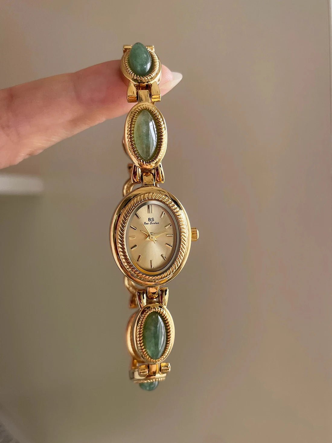 ZEYA - Aubrette Women's Watch - Luxury Jade Bracelet Quartz Timepiece, Elegant Gold Design