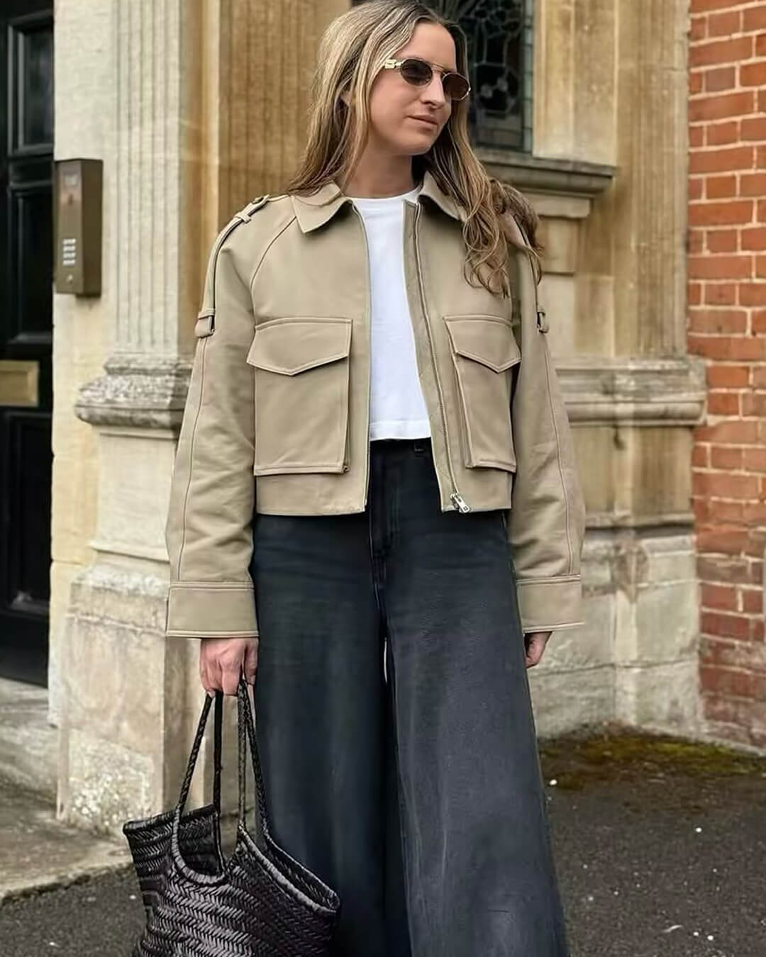Veste Bianca Courte à Poches