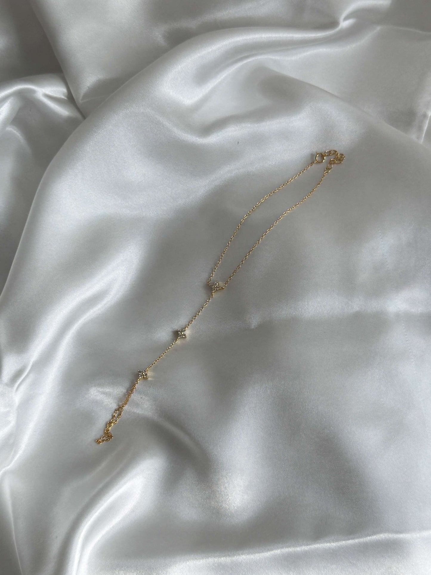 ZEYA - Cora Spark Handchain