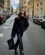 Cappotto corto in ecopelliccia nera Empress