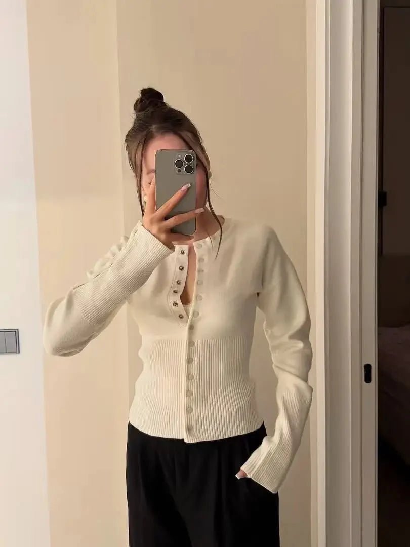 ZEYA - Daenerys Buttoned Slim Cardigan