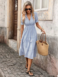 Demetra Gestreiftes Midi-Kleid mit Quasten