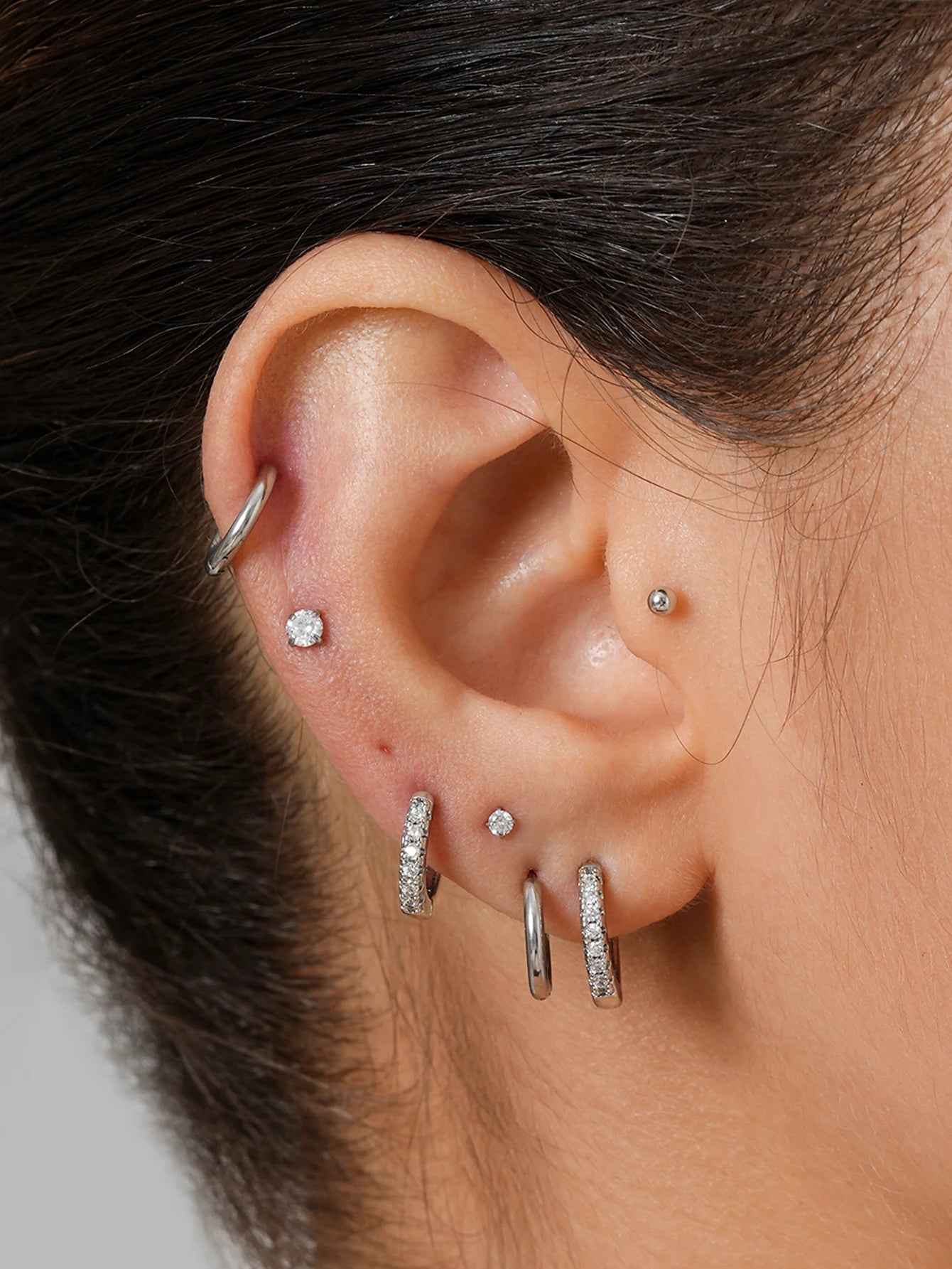 ZEYA - Emma Earrings Set - 10 Pairs of 18K Gold Hoop Earrings for Women, Lightweight & Versatile