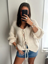 Gilet en maille Emma avec motif nœud