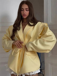 Filippa Blazer mit weitem Ärmel und Gürtel