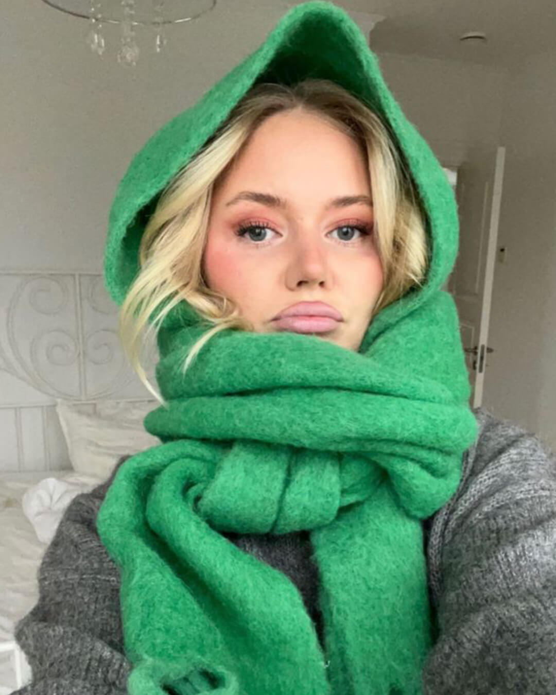 ZEYA - Gabriella Tasseled Winter Scarf