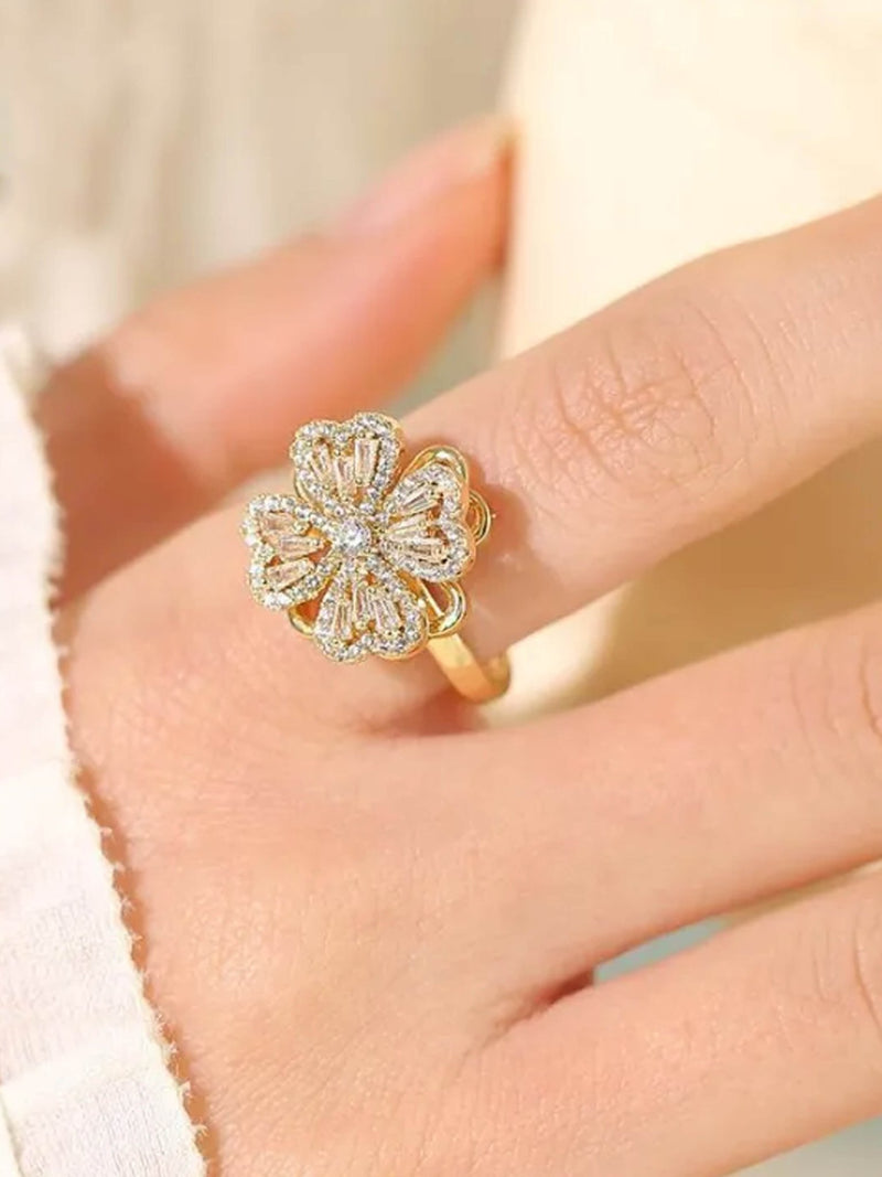 ZEYA - Hazel Clover Leaf Anxiety Ring