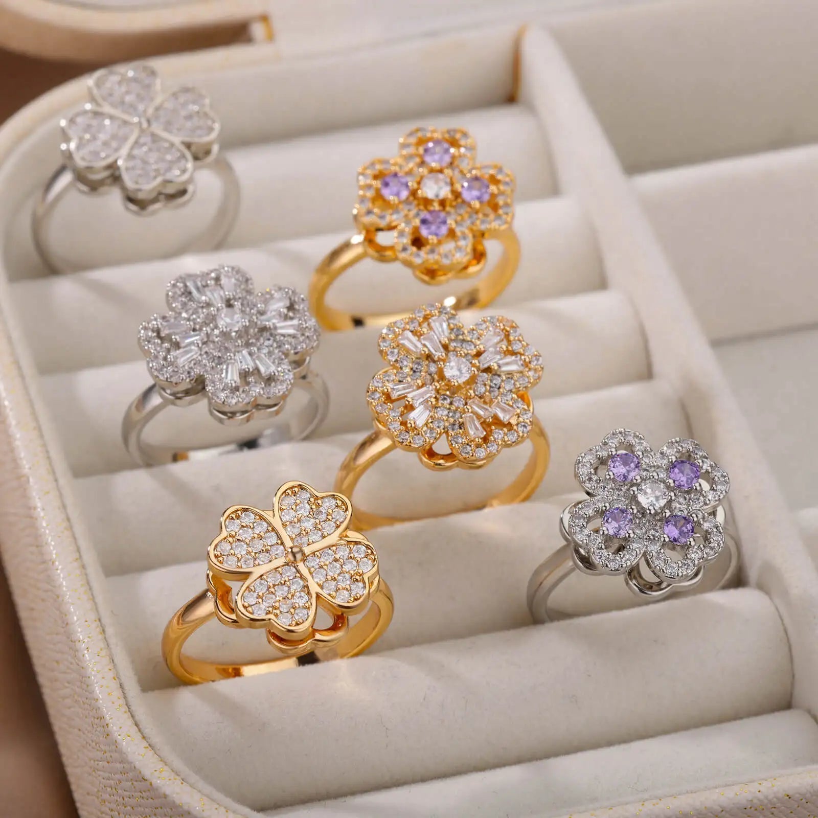 ZEYA - Hazel Clover Leaf Fidget Spinner Ring