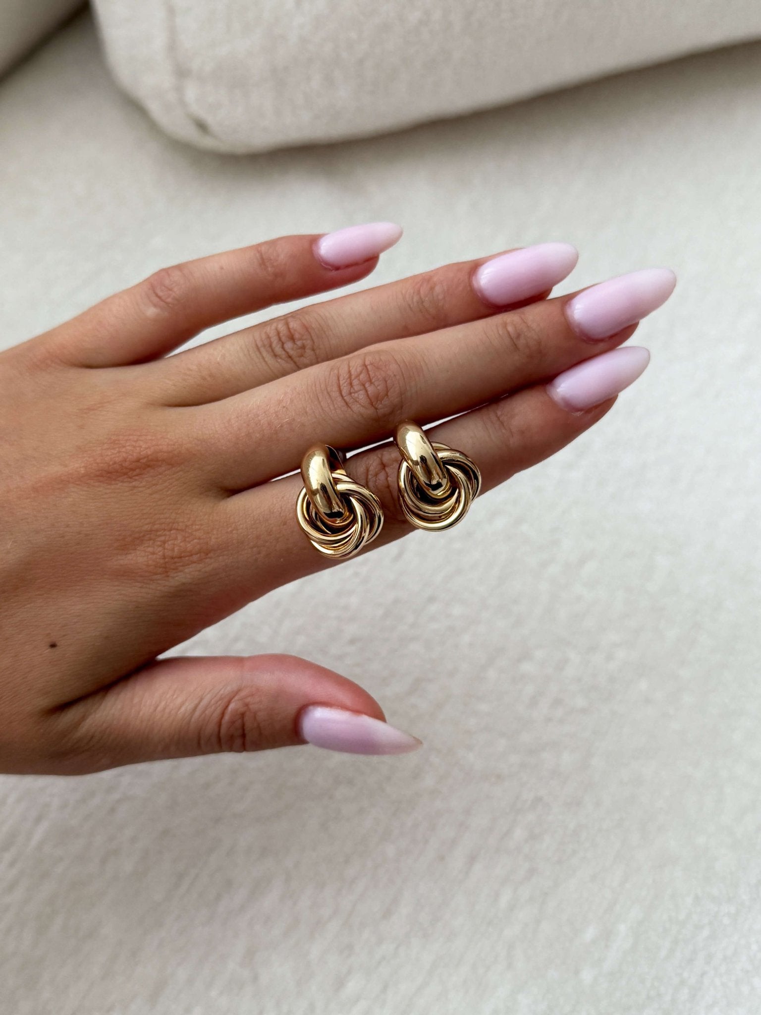 ZEYA - Knot Earrings