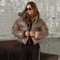 Lara glänzende Steppjacke mit Kapuze