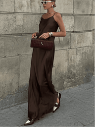 Leandra Backless Satin Maxikleid