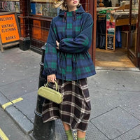 Veste oversize à carreaux avec laçage Linda