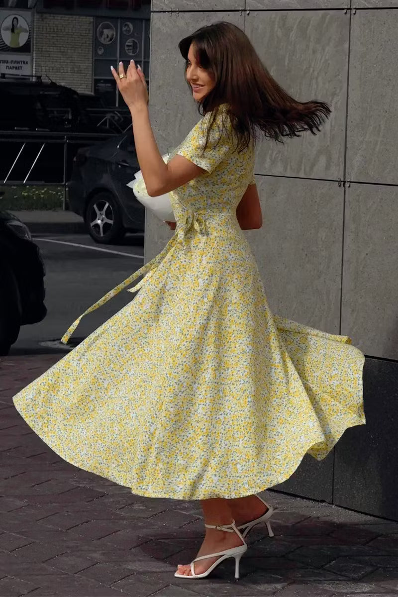 Miranda Blumen-Midikleid Wickelstil