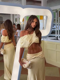 Afsheen Satin plisierter zweiteiliger Set