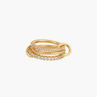 Anello Pamela scintillante con tre file di strass impilate