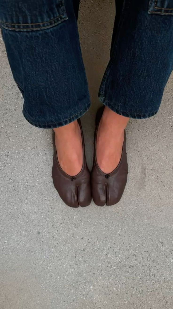 ZEYA - Sally Split Toe Ballet Flats