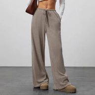 Samantha Weitbein-Strickhose