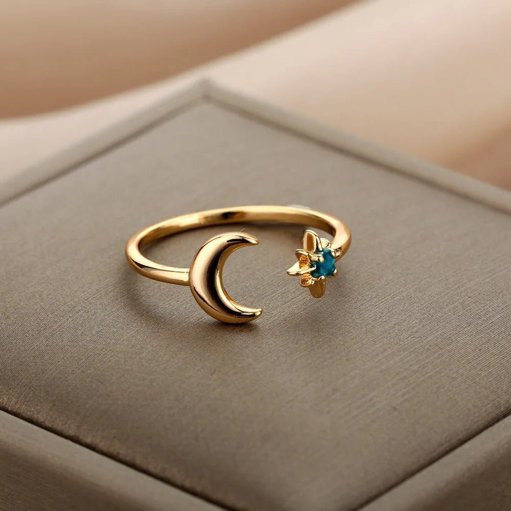 ZEYA - Sofia Moon and Star Ring
